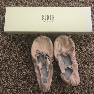 Pink ballet shoes 9.5 size